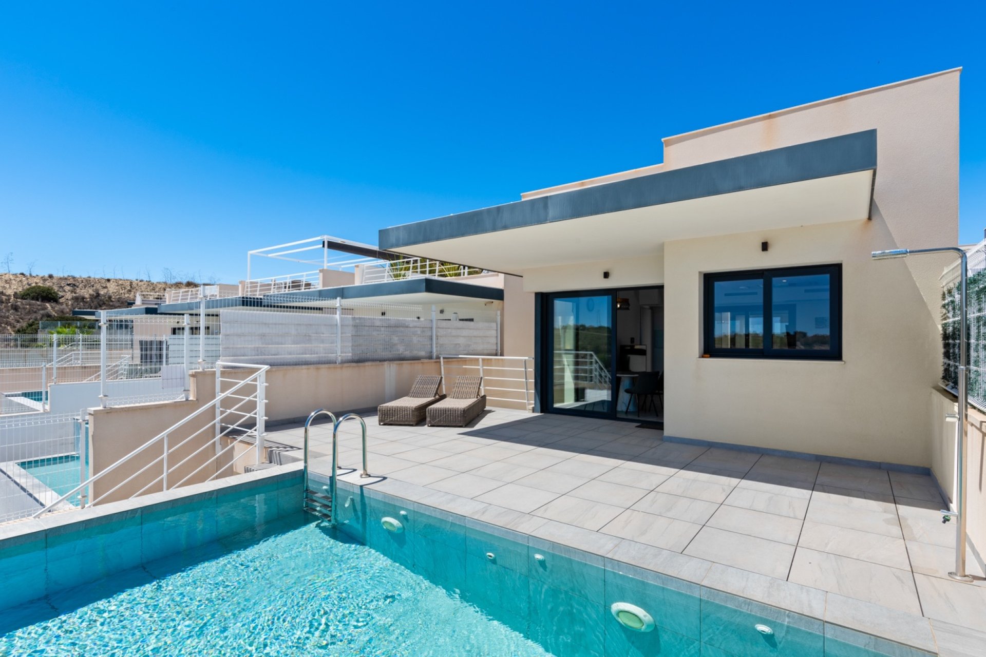 Resale - Villa -
San Miguel de Salinas - Inland