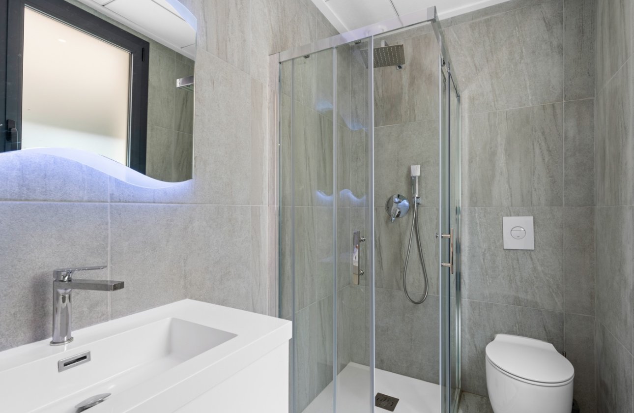 Resale - Villa -
San Miguel de Salinas - Inland