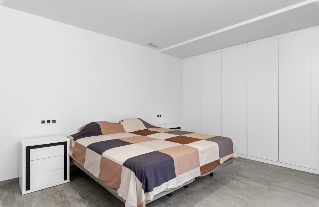 Resale - Villa -
San Miguel de Salinas - Inland