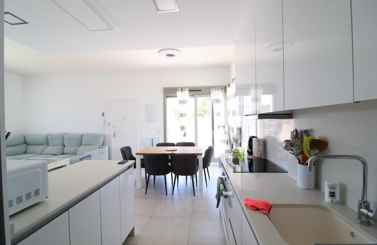 Resale - Villa -
San Miguel de Salinas - Inland