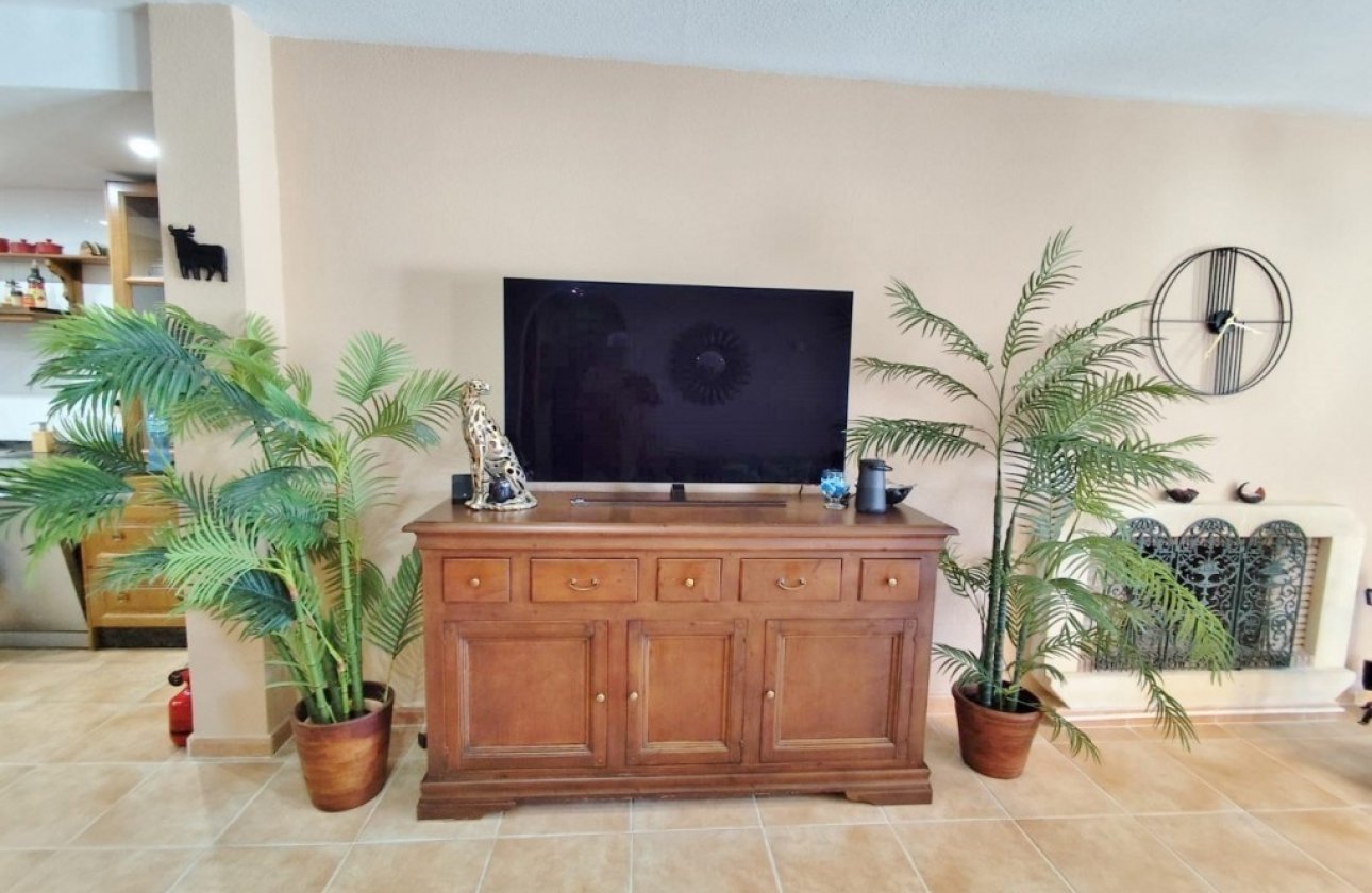 Resale - Villa -
San Miguel de Salinas - Inland