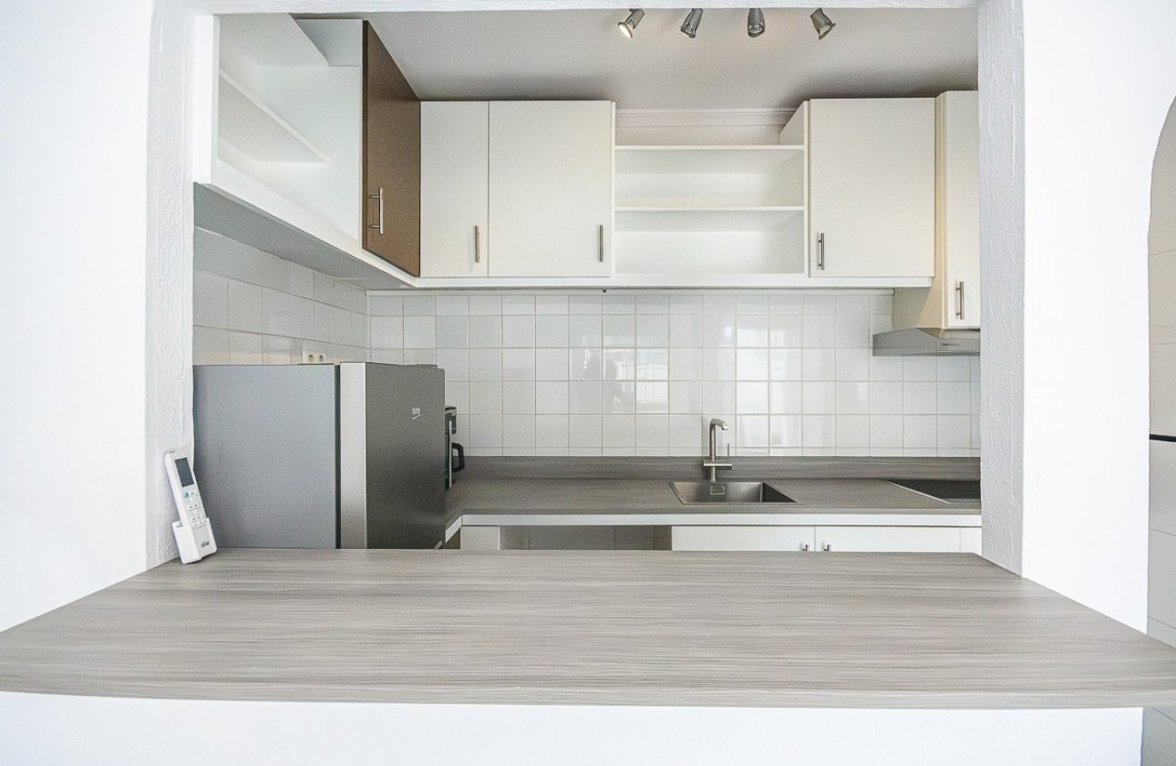 Resale - Villa -
San Miguel de Salinas - Inland