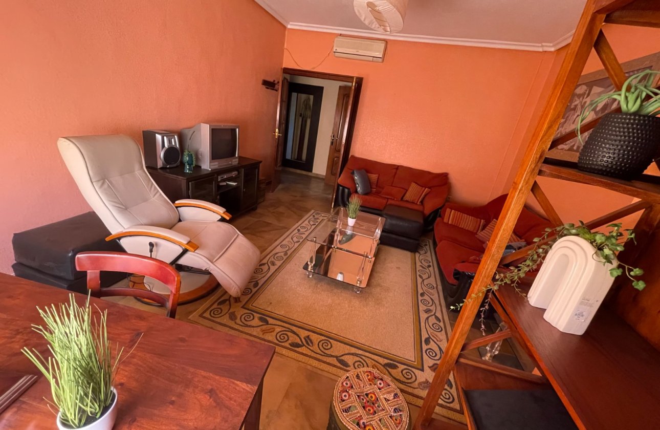 Resale - Villa -
San Miguel de Salinas - Inland