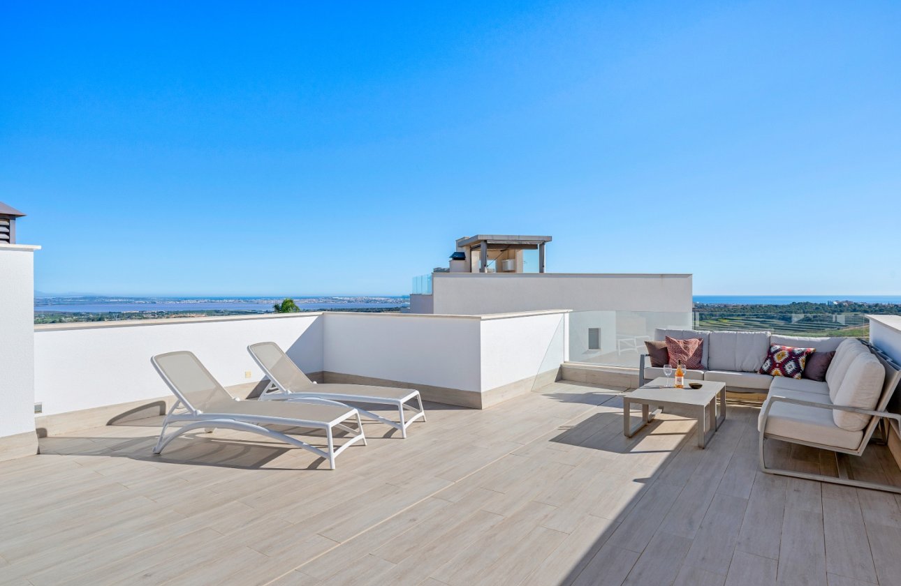 Resale - Villa -
San Miguel de Salinas - Inland