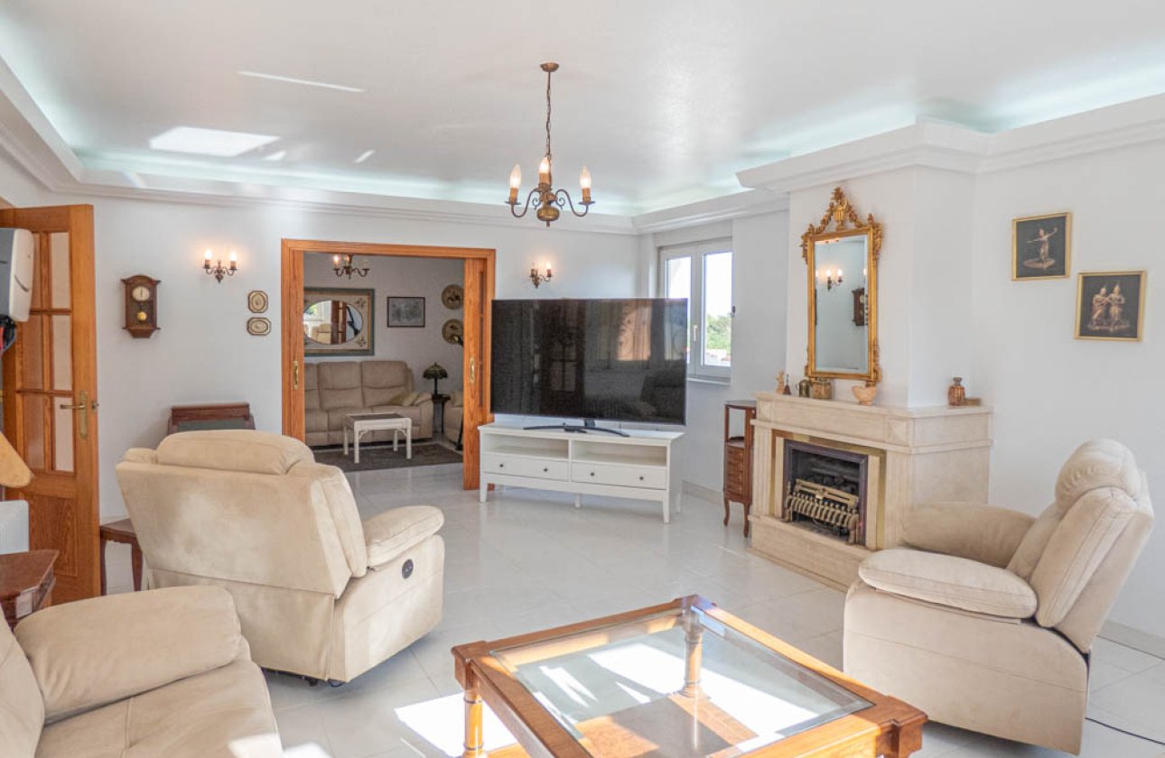 Resale - Villa -
San Miguel de Salinas - Inland