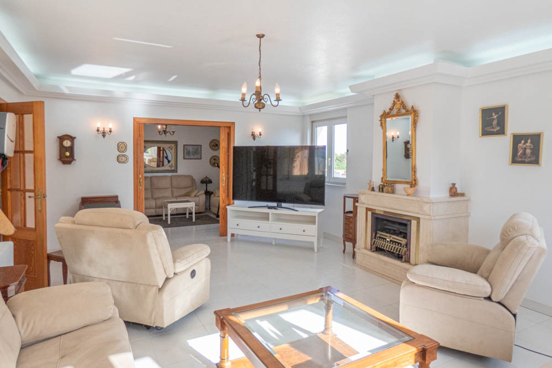 Resale - Villa -
San Miguel de Salinas - Inland