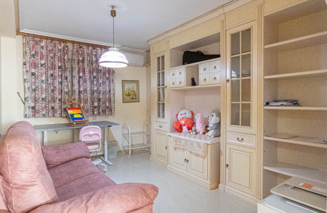 Resale - Villa -
San Miguel de Salinas - Inland