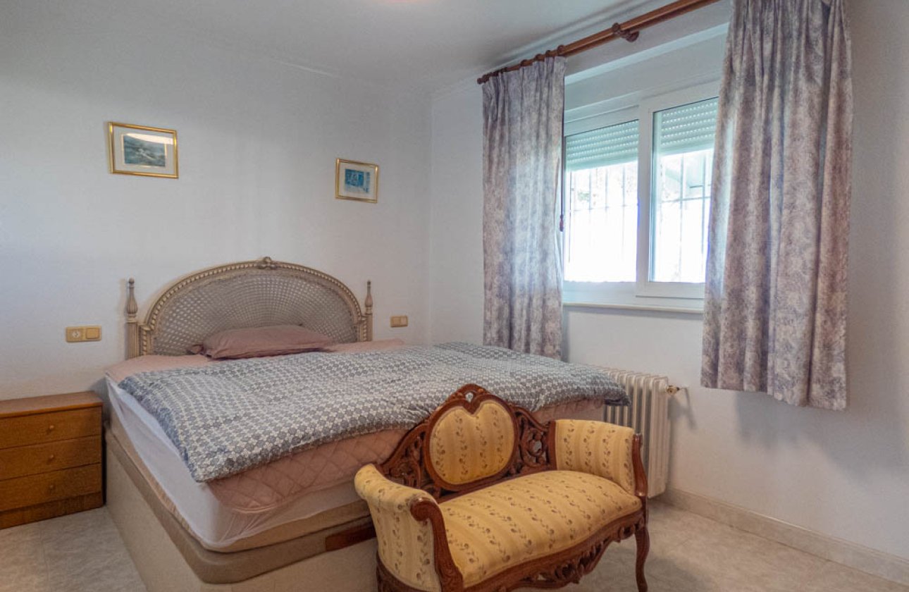 Resale - Villa -
San Miguel de Salinas - Inland