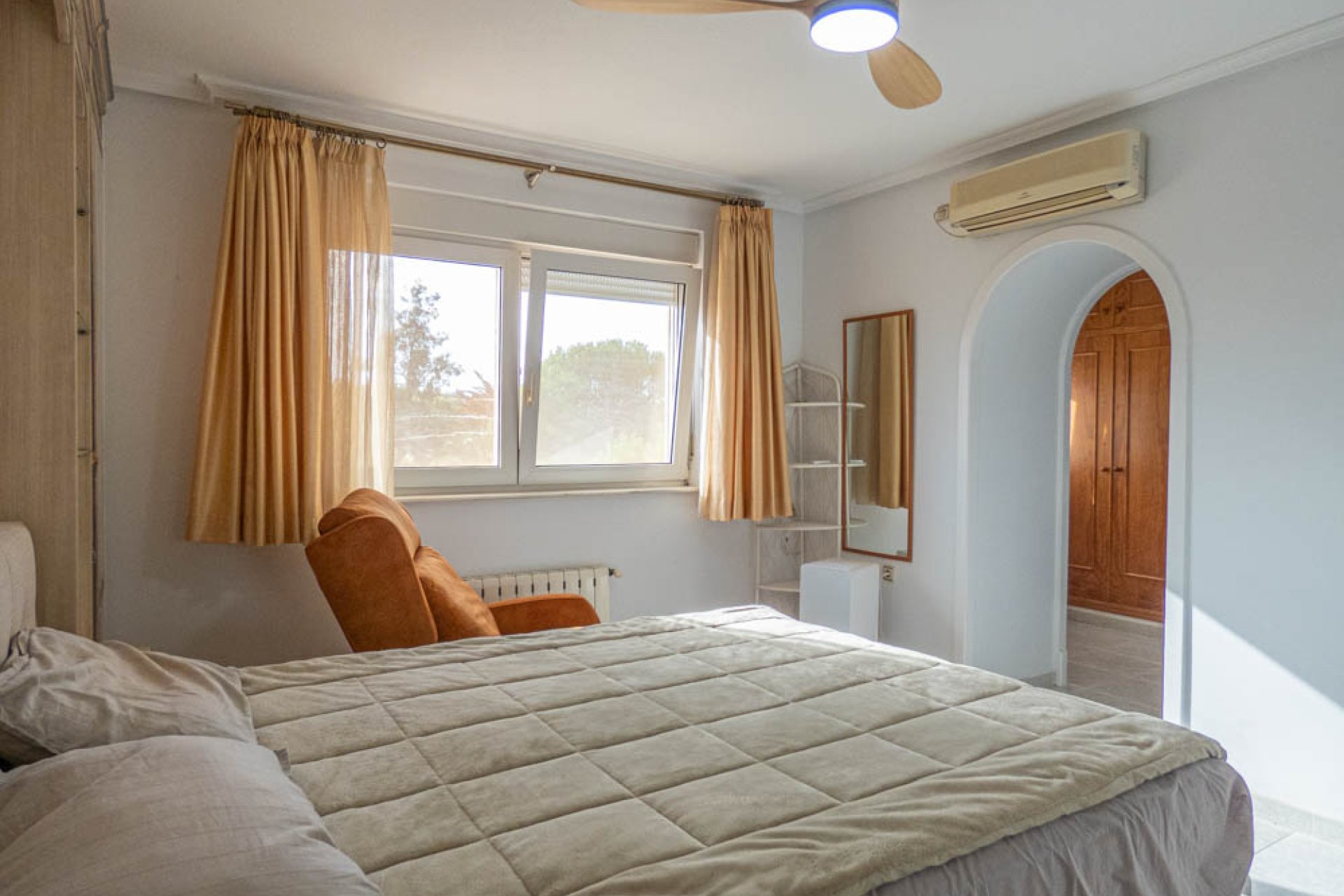 Resale - Villa -
San Miguel de Salinas - Inland