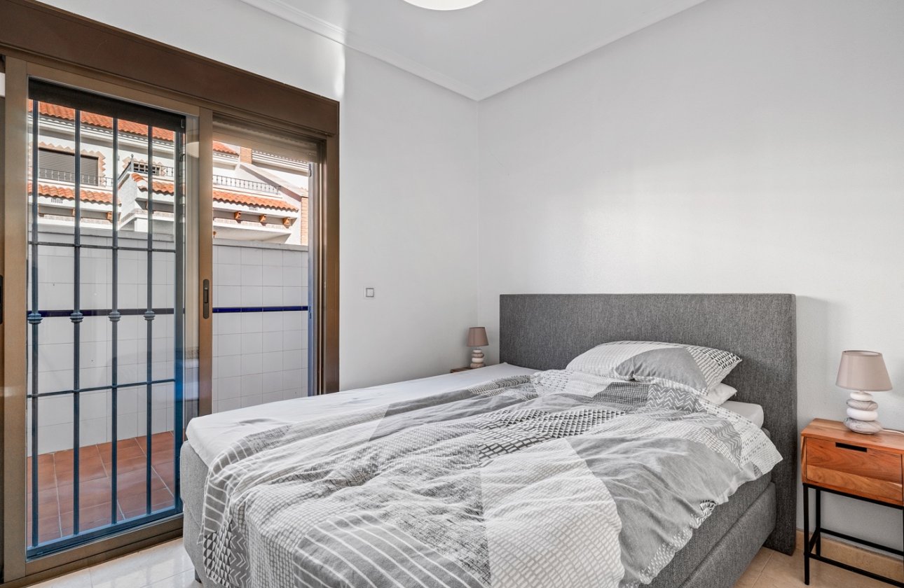 Resale - Villa -
San Miguel de Salinas - Inland