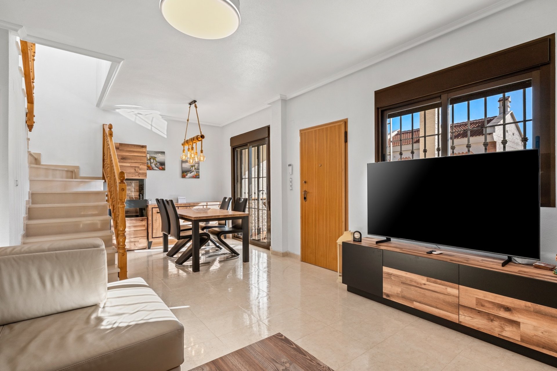 Resale - Villa -
San Miguel de Salinas - Inland