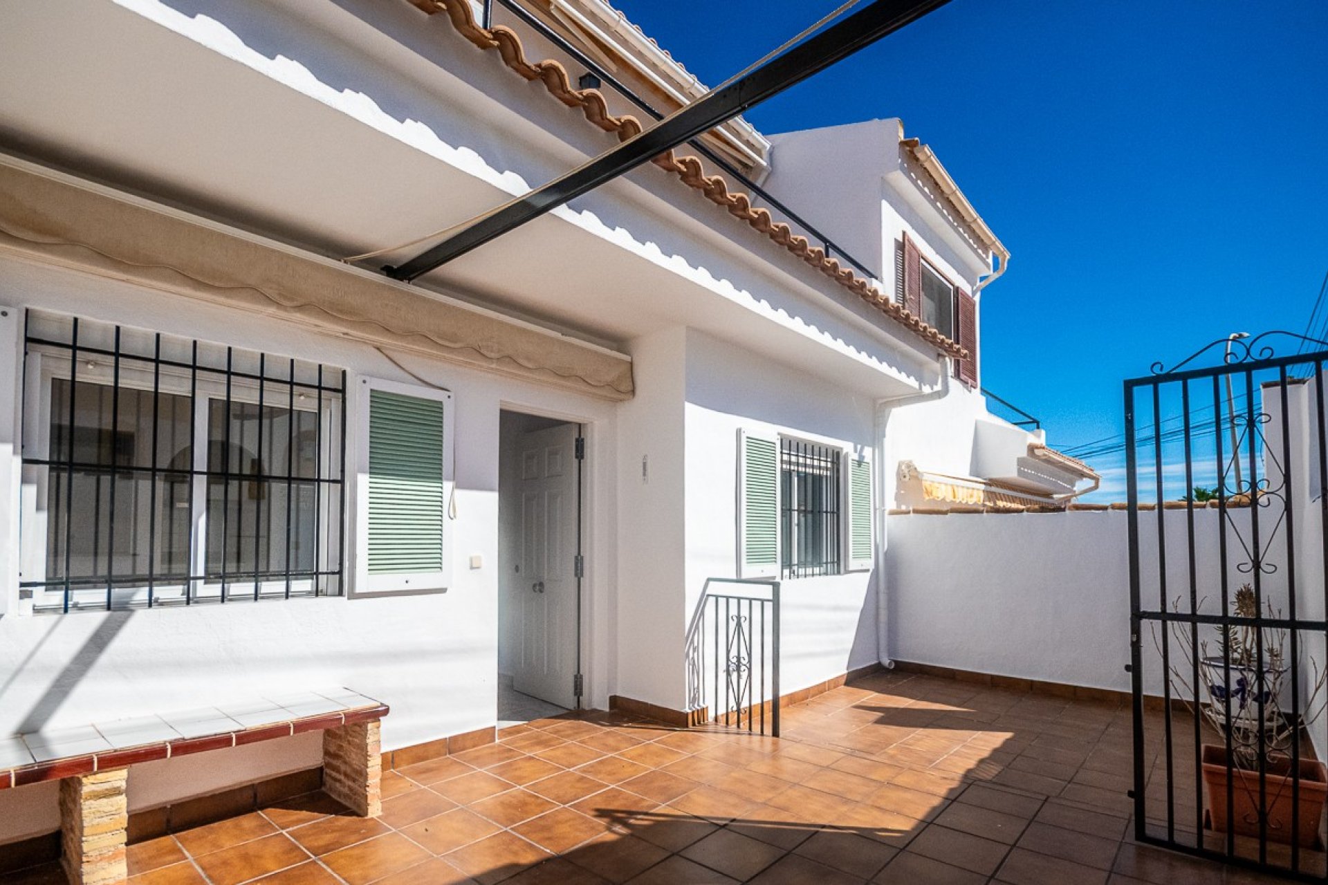 Resale - Villa -
San Miguel de Salinas - Inland