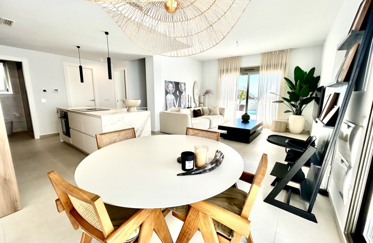 Resale - Villa -
San Miguel de Salinas - Inland