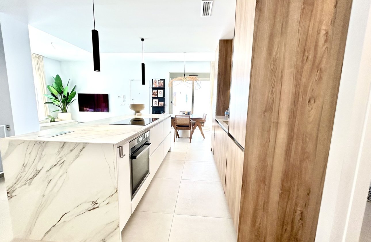 Resale - Villa -
San Miguel de Salinas - Inland