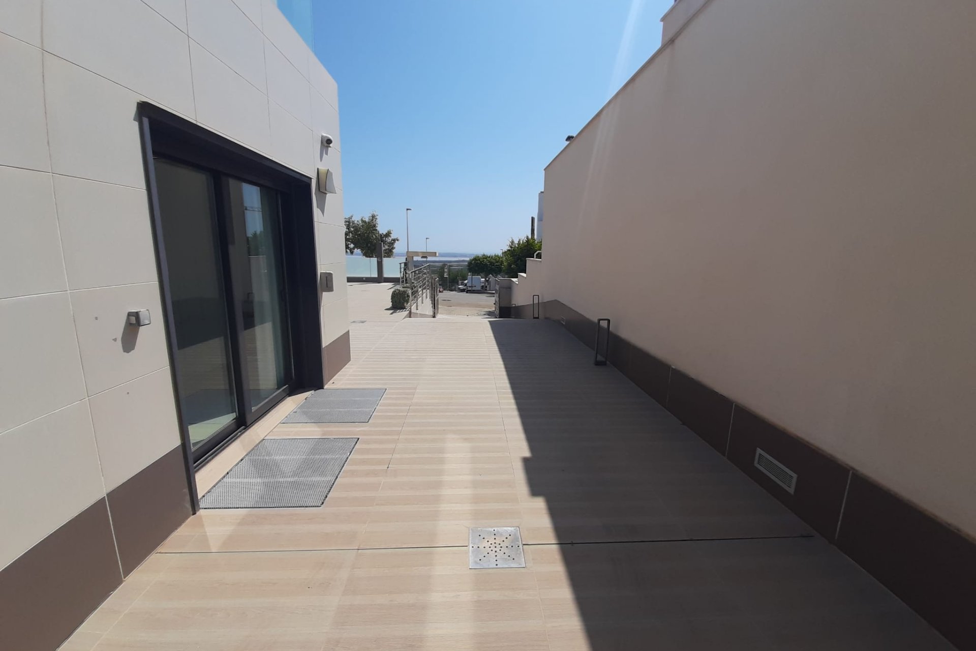 Resale - Villa -
San Miguel de Salinas - Inland