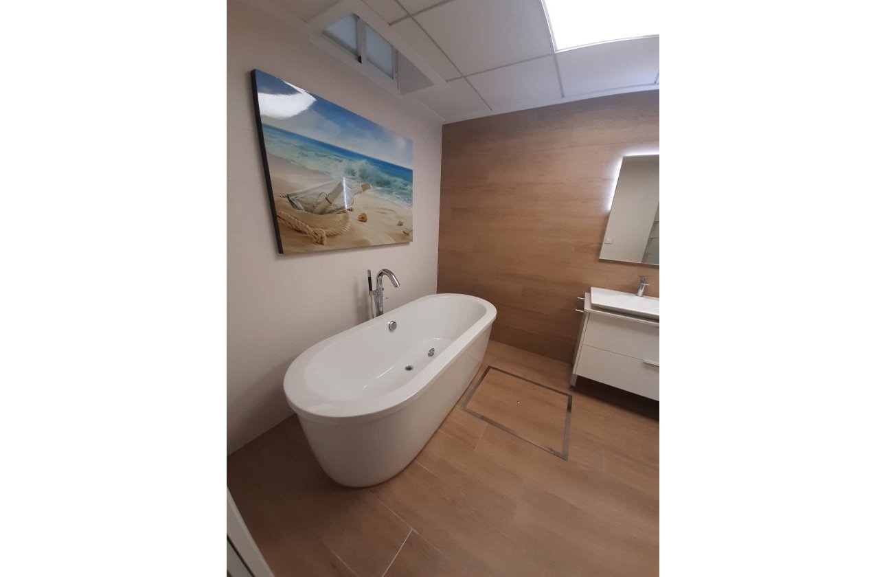 Resale - Villa -
San Miguel de Salinas - Inland