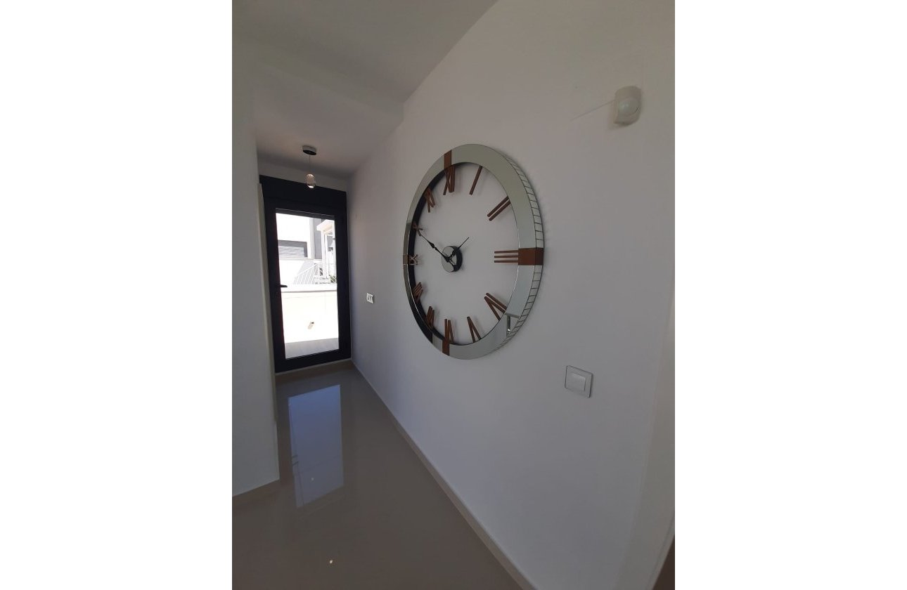 Resale - Villa -
San Miguel de Salinas - Inland