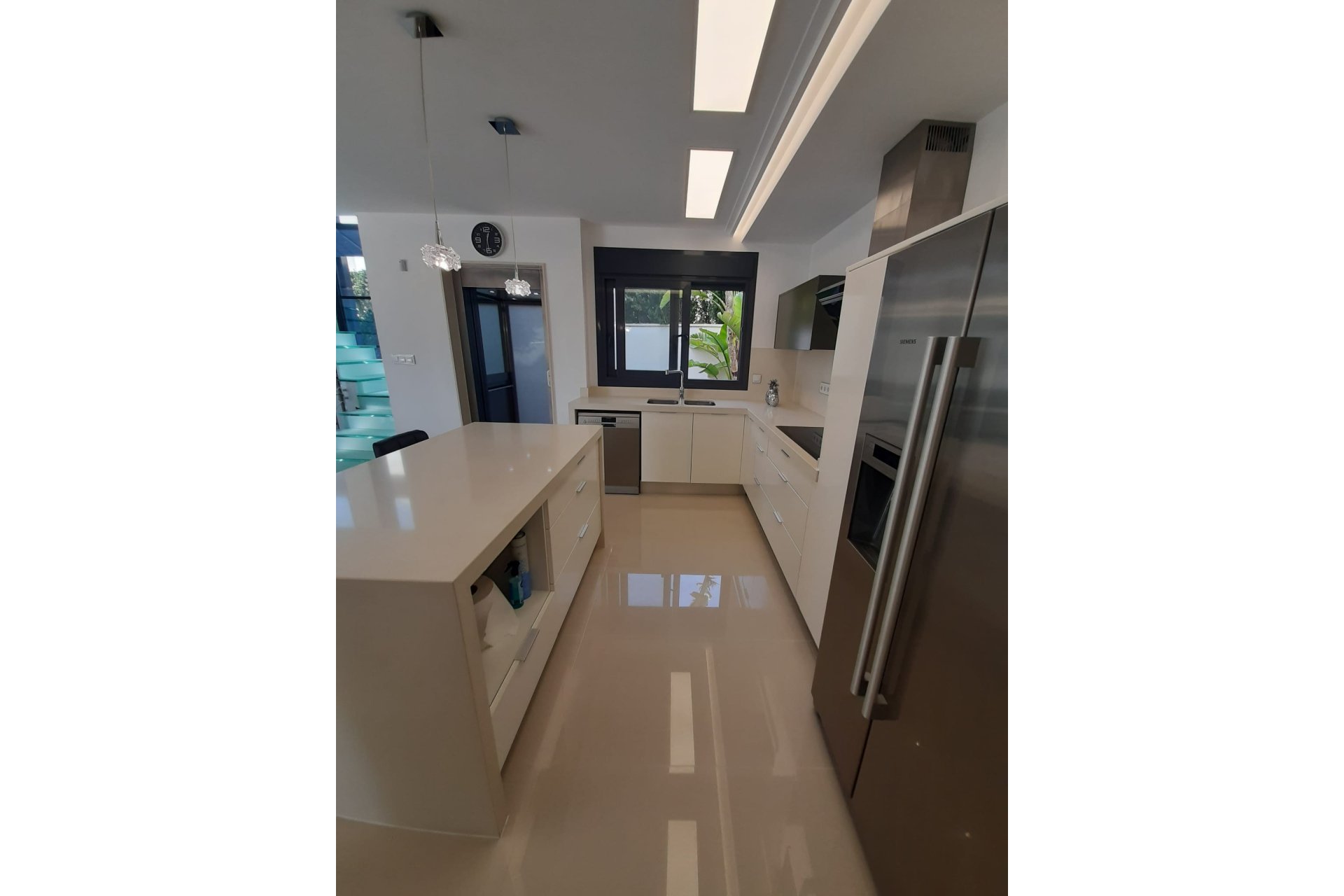 Resale - Villa -
San Miguel de Salinas - Inland