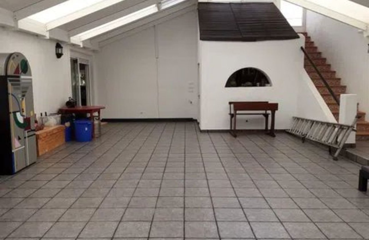 Resale - Villa -
San Miguel de Salinas - Inland