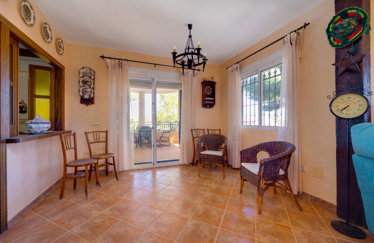 Resale - Villa -
San Miguel de Salinas - Inland