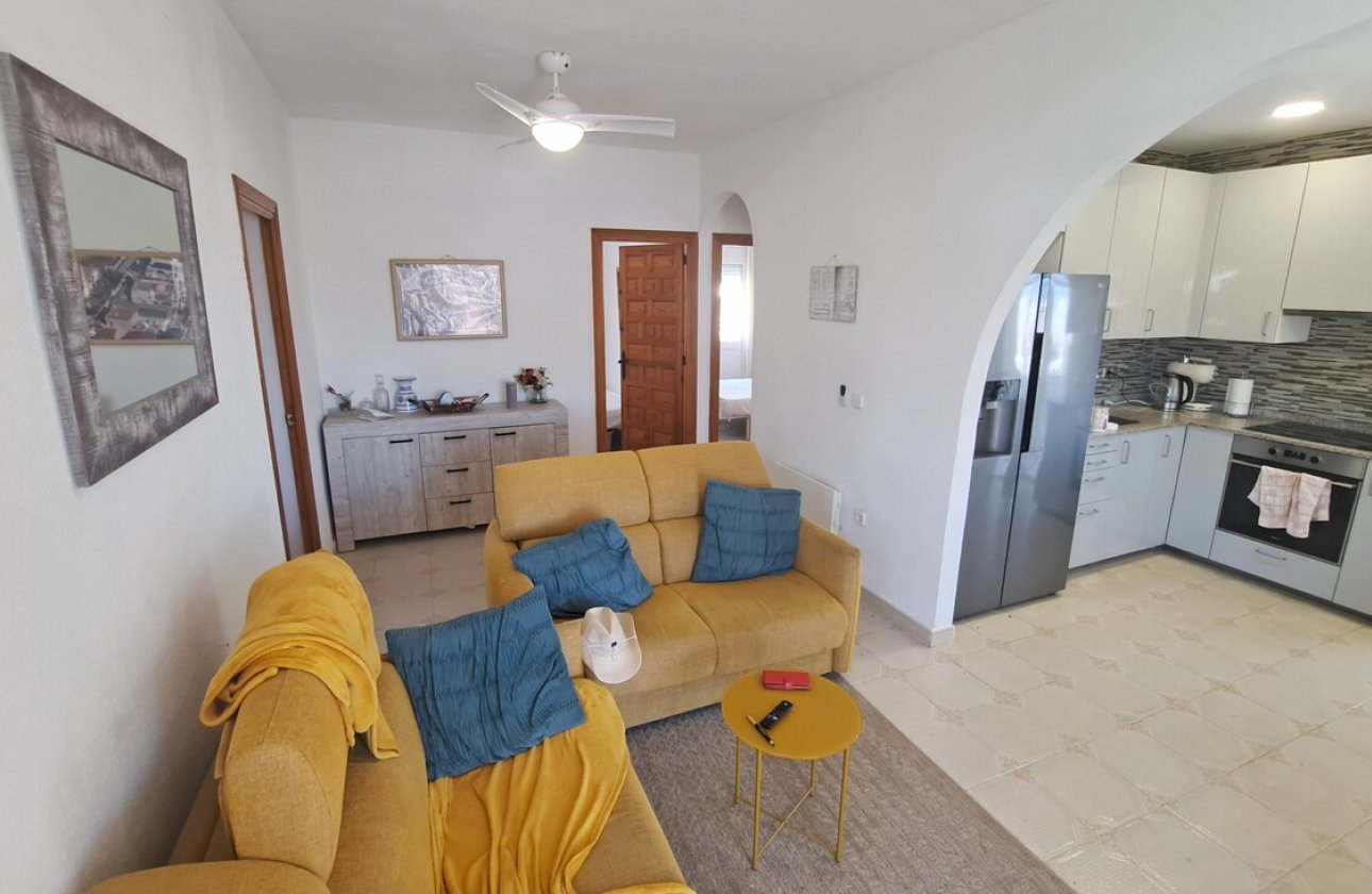 Resale - Villa -
San Miguel de Salinas - Inland