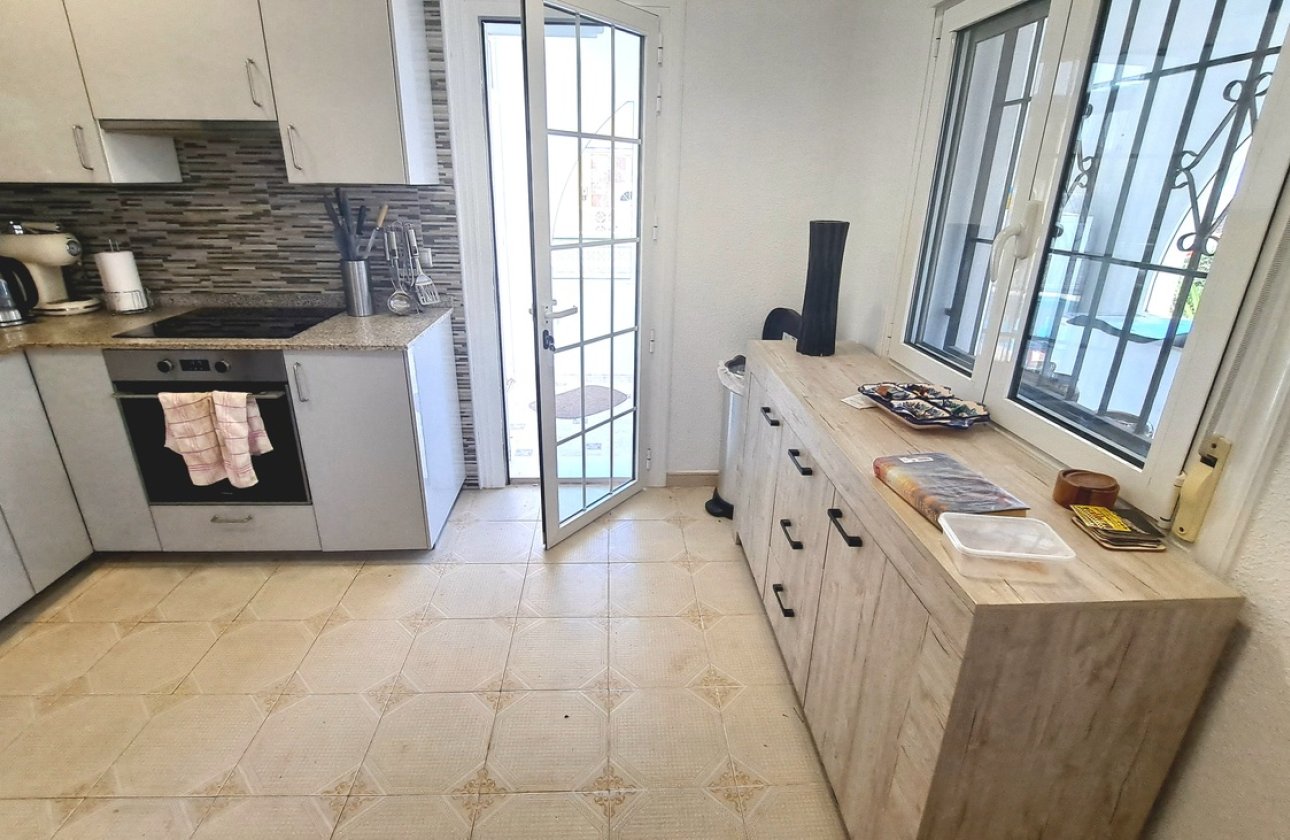 Resale - Villa -
San Miguel de Salinas - Inland