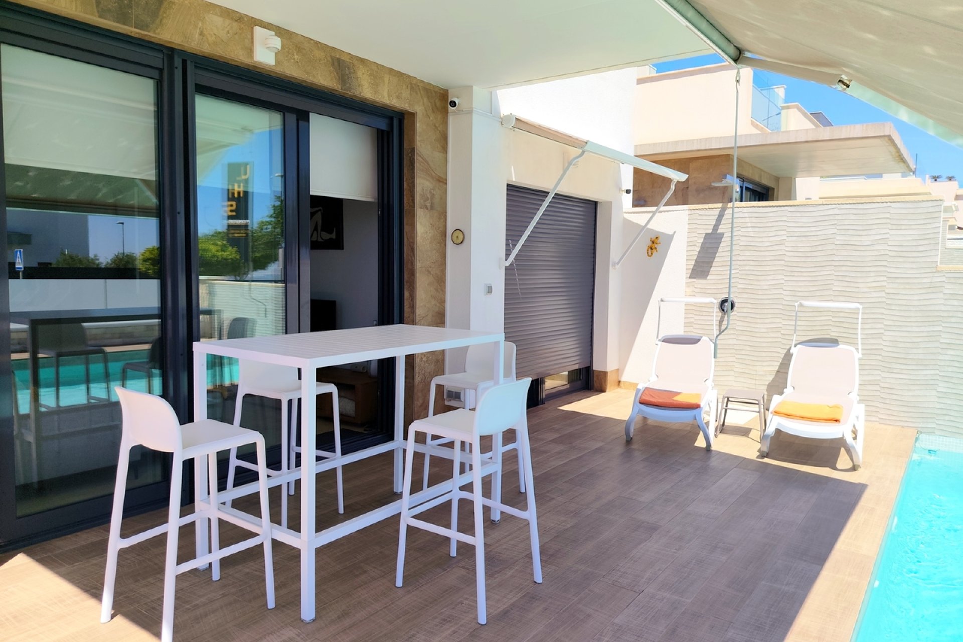 Resale - Villa -
San Miguel de Salinas - Inland