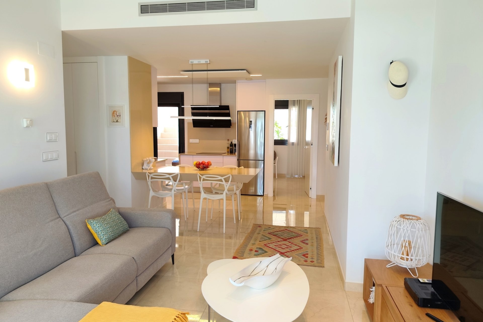 Resale - Villa -
San Miguel de Salinas - Inland