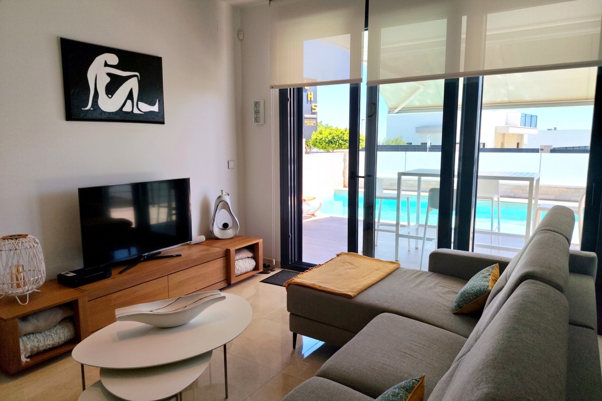 Resale - Villa -
San Miguel de Salinas - Inland