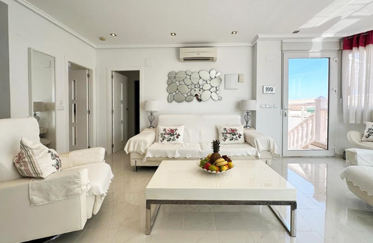 Resale - Villa -
San Miguel de Salinas - Inland