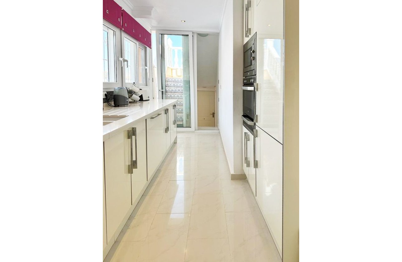 Resale - Villa -
San Miguel de Salinas - Inland