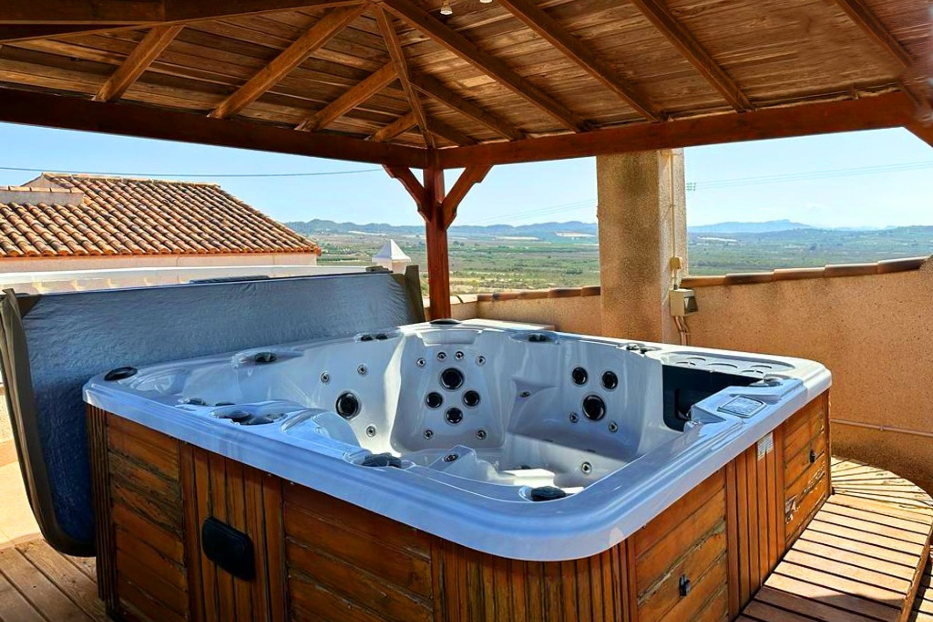 Resale - Villa -
San Miguel de Salinas - Inland