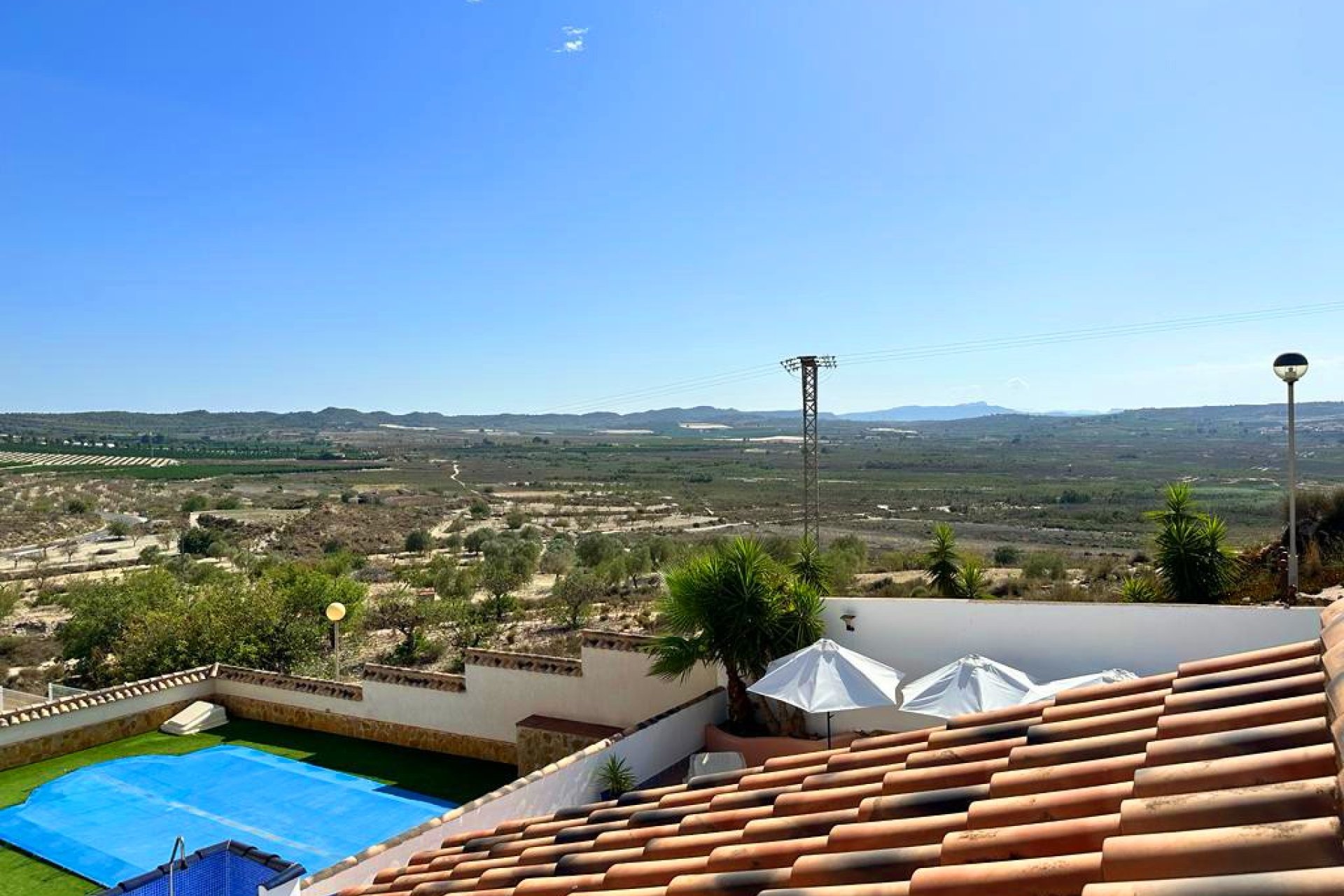 Resale - Villa -
San Miguel de Salinas - Inland