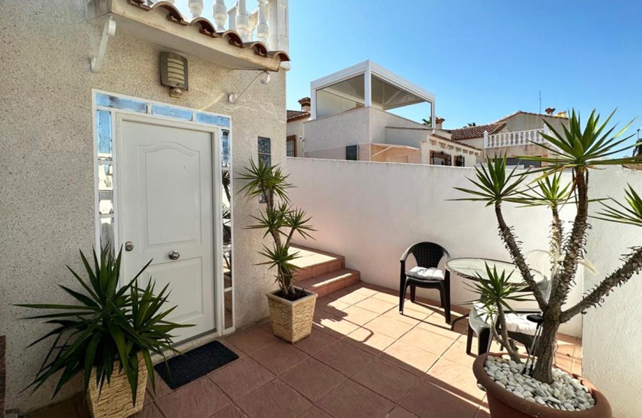 Resale - Villa -
San Miguel de Salinas - Inland
