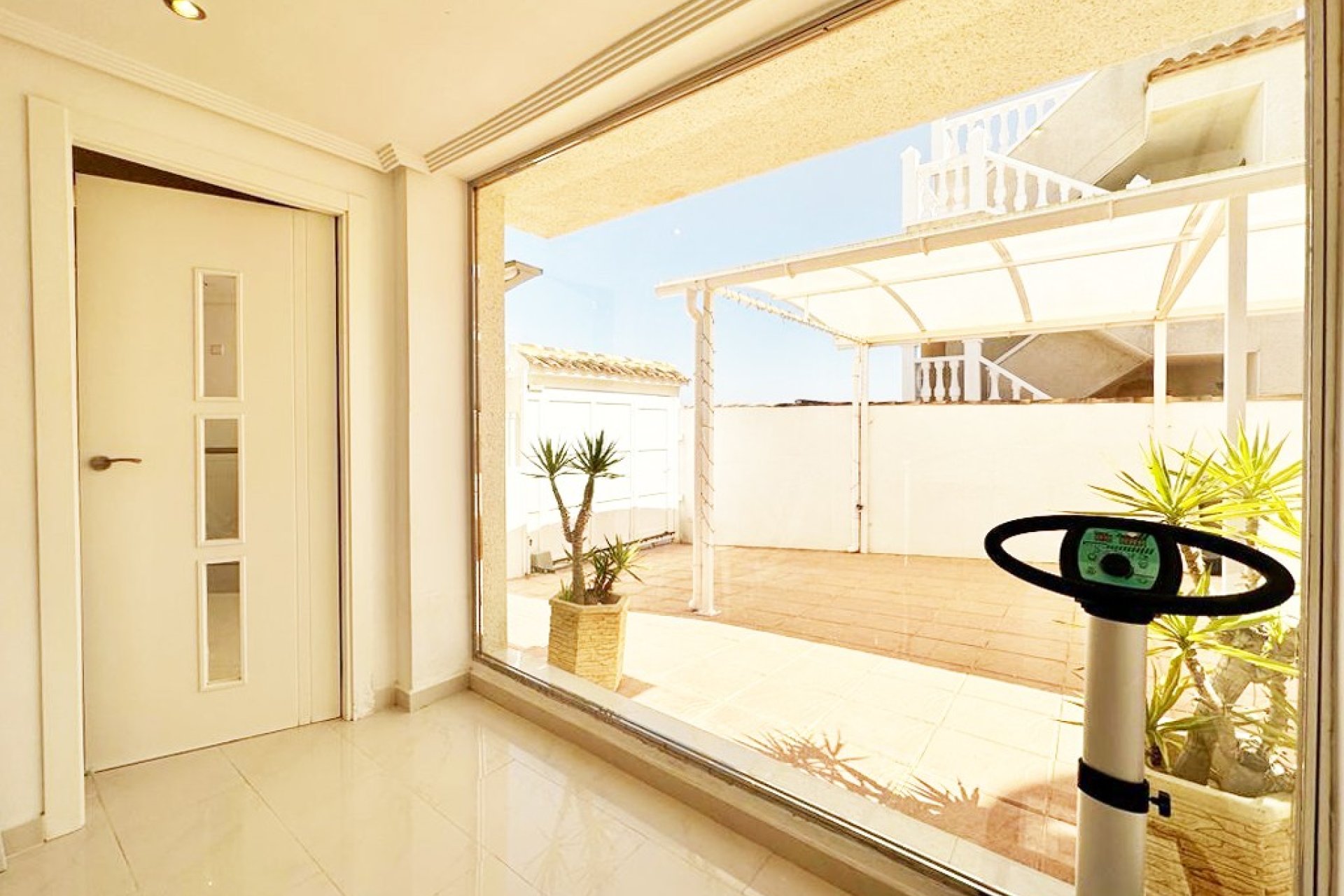 Resale - Villa -
San Miguel de Salinas - Inland