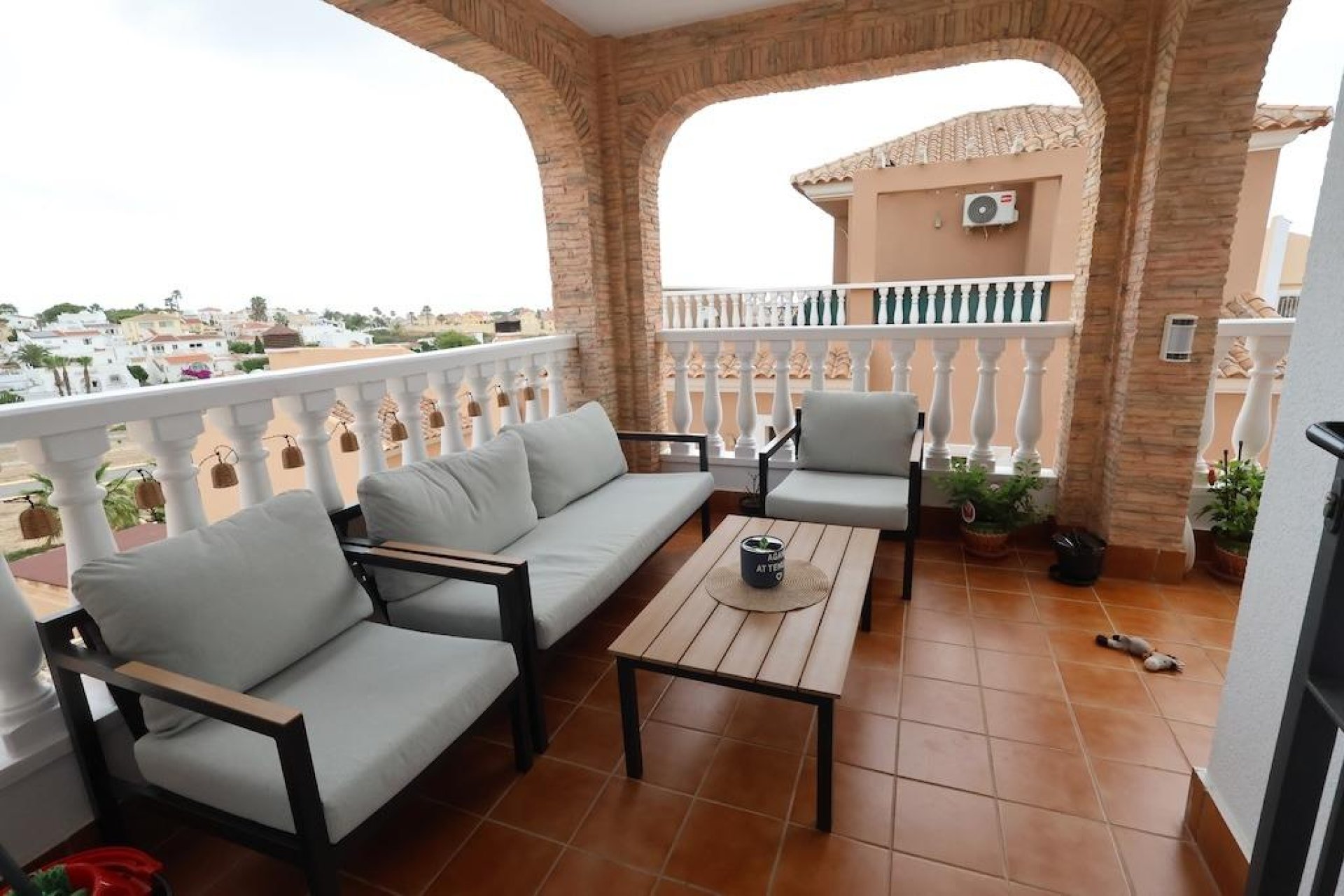 Resale - Villa -
San Miguel de Salinas - Inland