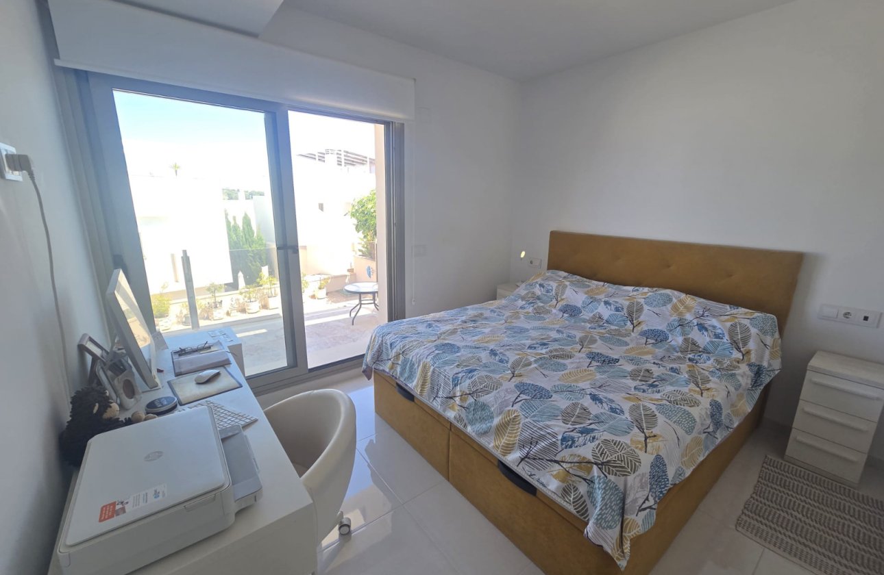 Resale - Villa -
San Miguel de Salinas - Inland
