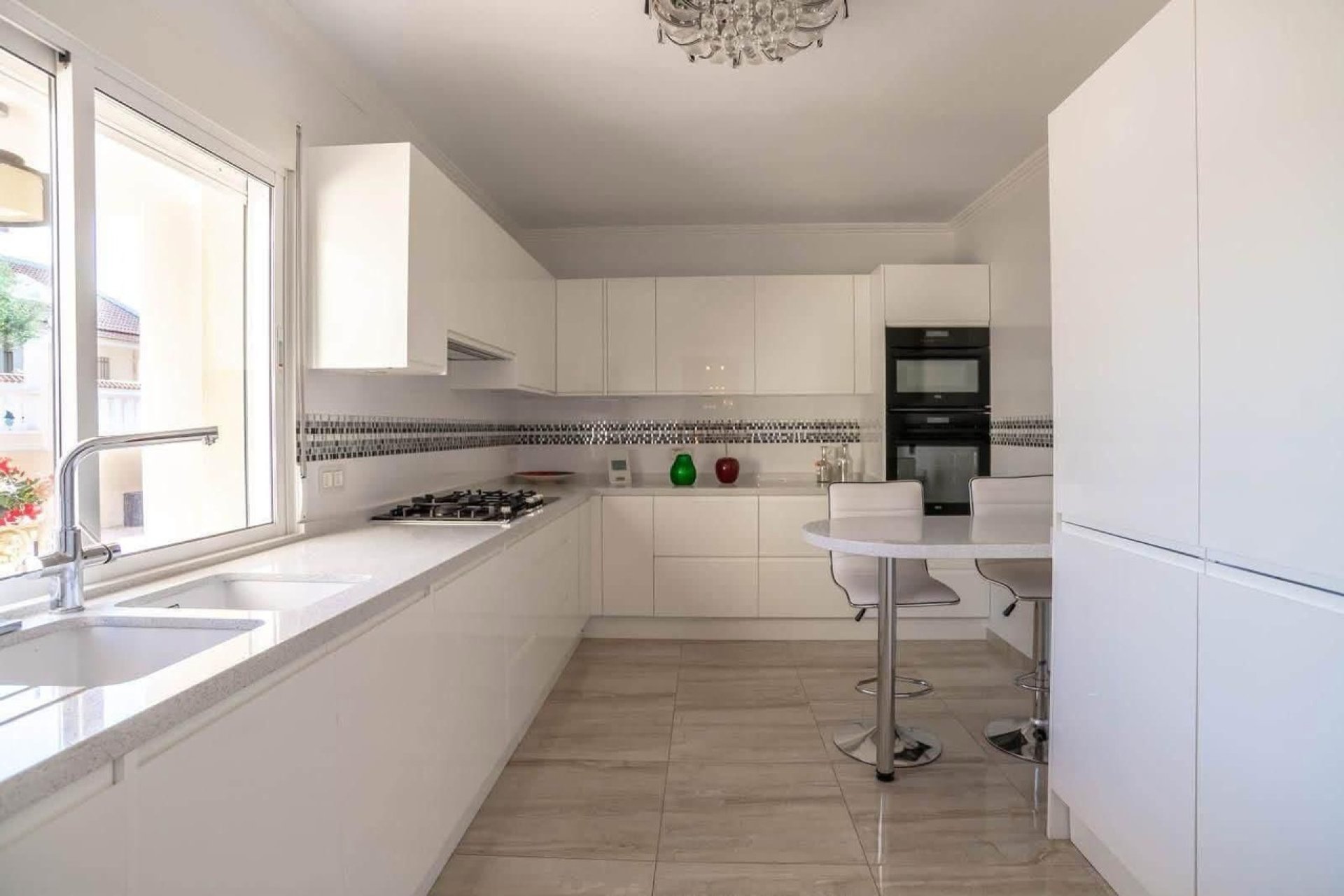 Resale - Villa -
San Miguel de Salinas - Inland