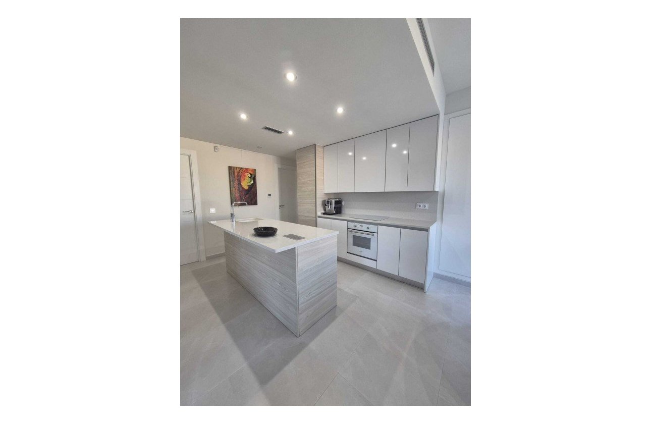 Resale - Villa -
San Miguel de Salinas - Inland