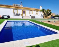Resale - Villa -
San Miguel de Salinas - Inland