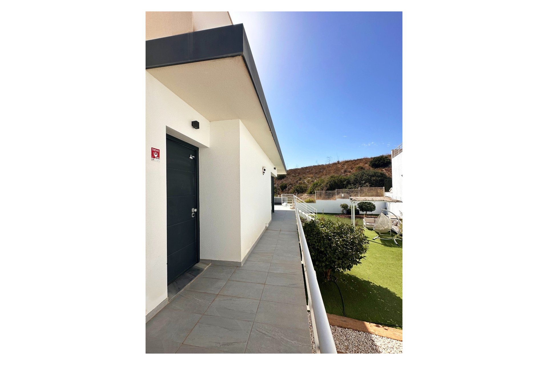 Resale - Villa -
San Miguel de Salinas - Inland