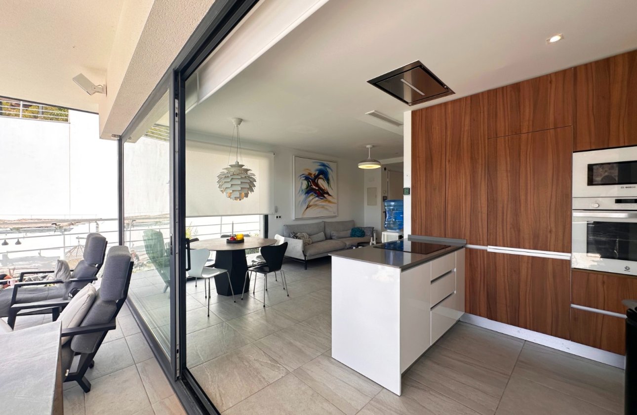 Resale - Villa -
San Miguel de Salinas - Inland