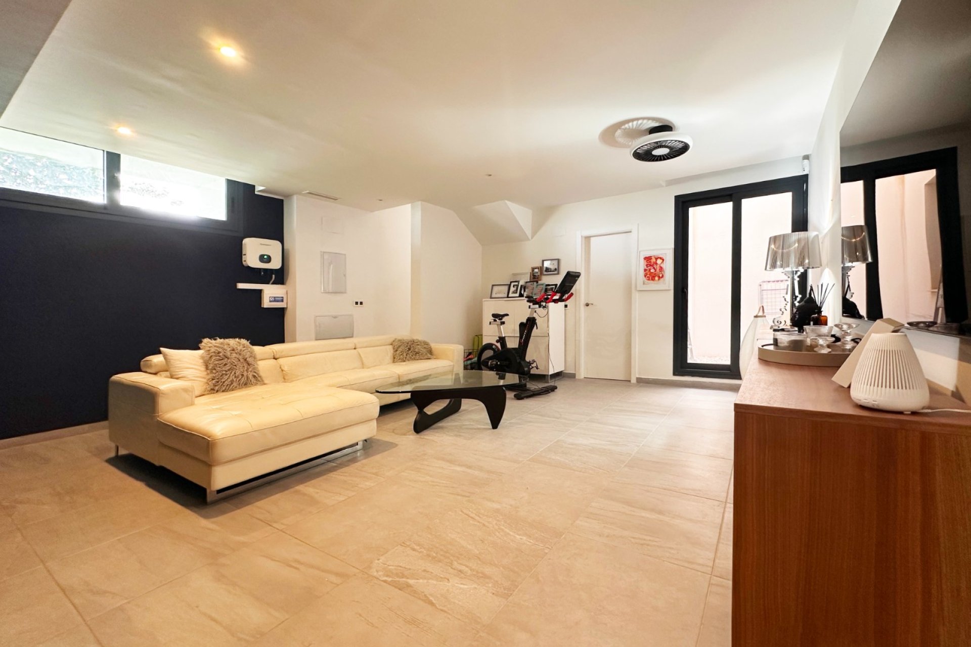 Resale - Villa -
San Miguel de Salinas - Inland
