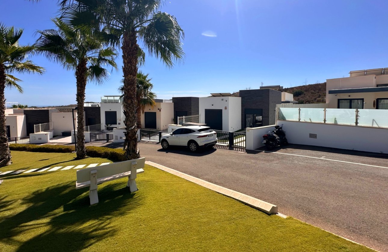 Resale - Villa -
San Miguel de Salinas - Inland