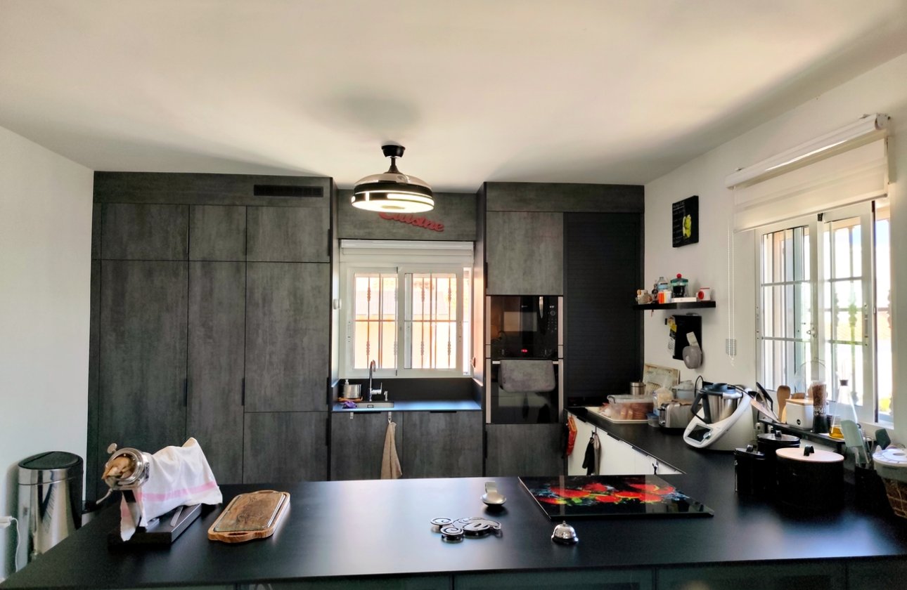 Resale - Villa -
San Miguel / Vistabella Golf - Inland