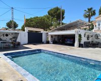 Resale - Villa -
San Miguel / Vistabella Golf - Inland