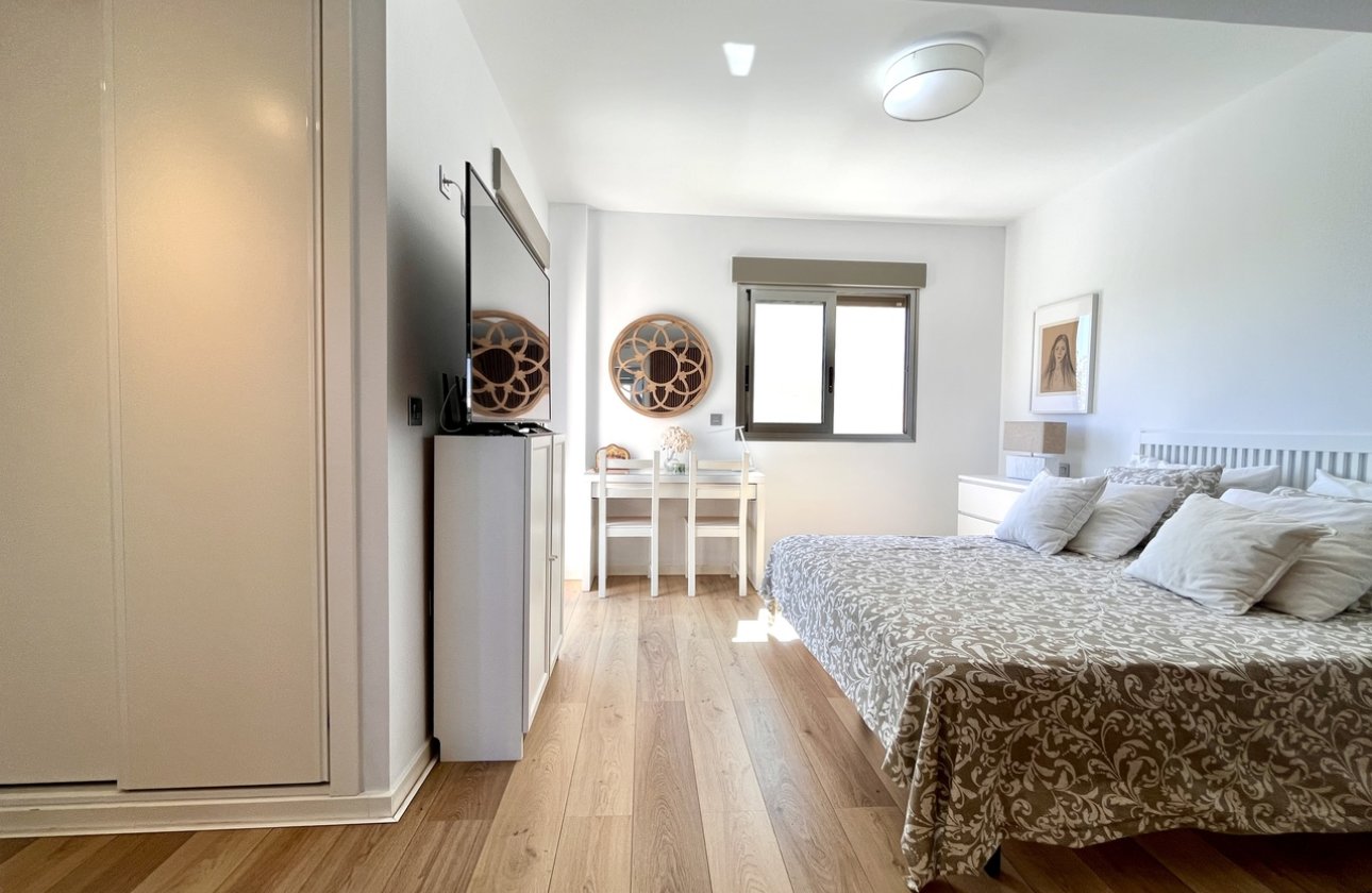 Resale - Villa -
Torre de la Horadada - Costa Blanca