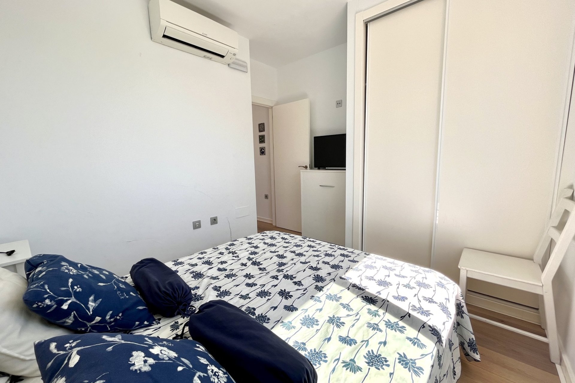 Resale - Villa -
Torre de la Horadada - Costa Blanca