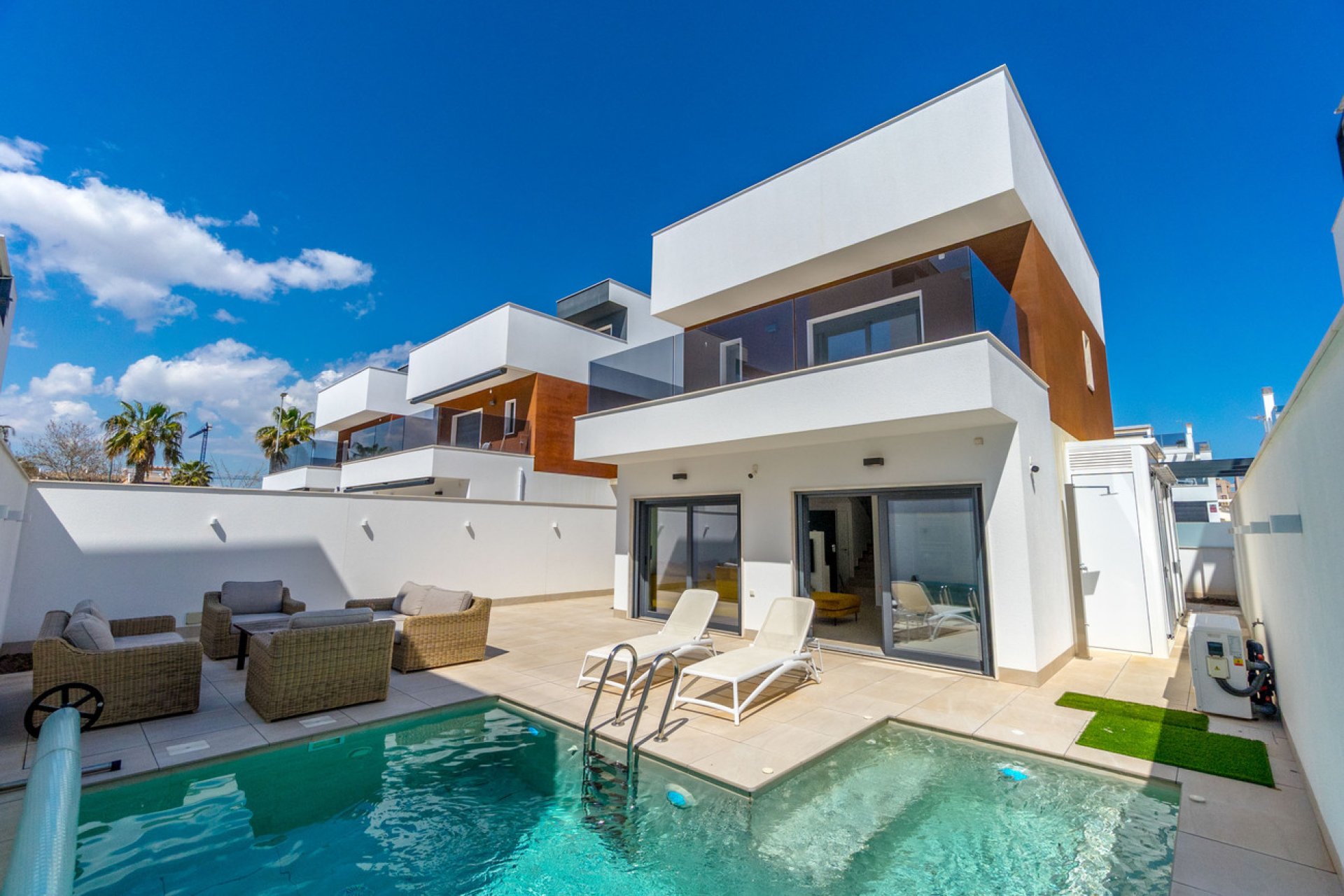 Resale - Villa -
Torre de la Horadada - Costa Blanca