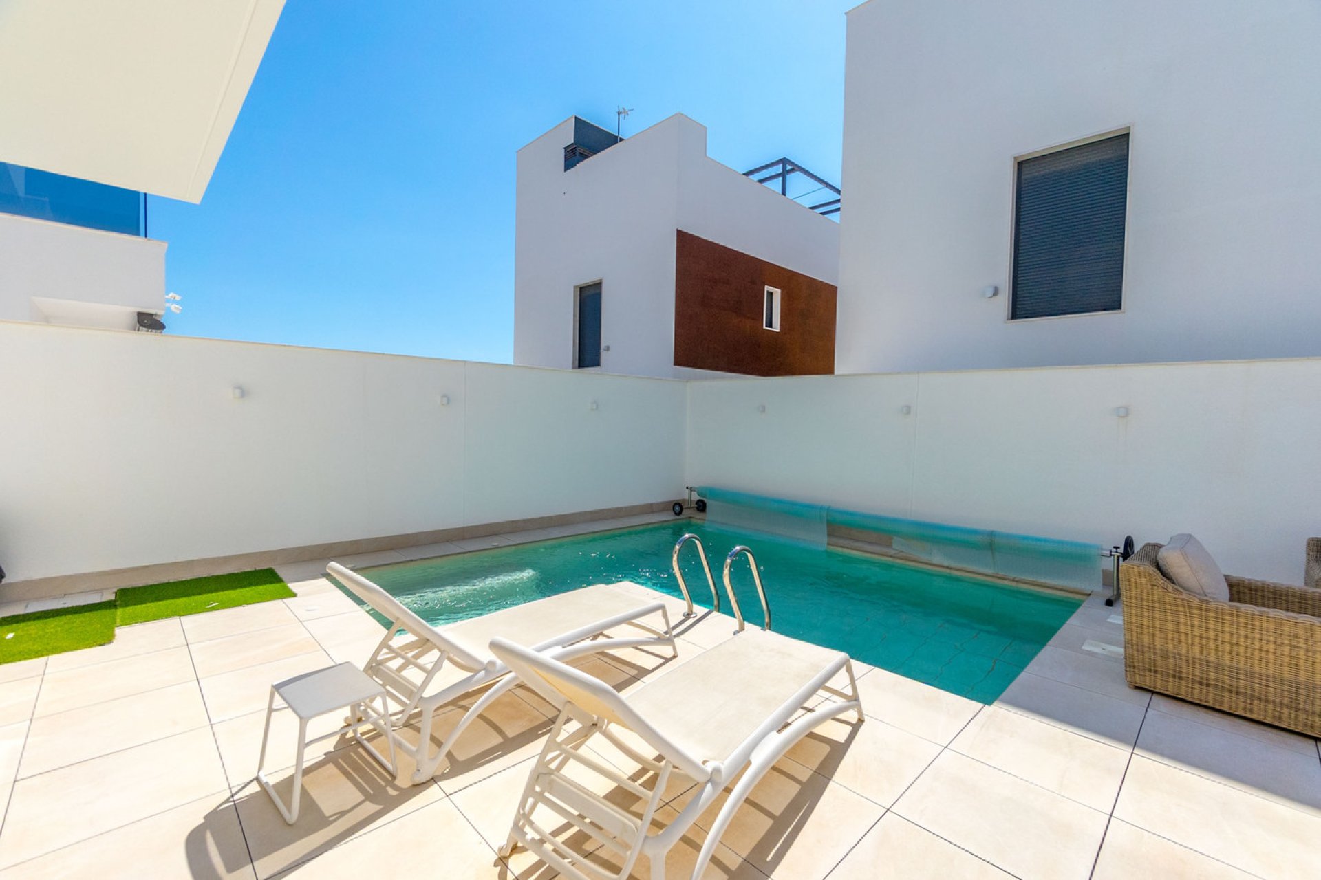 Resale - Villa -
Torre de la Horadada - Costa Blanca
